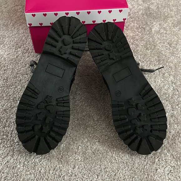 Girls boots - Picture 3 of 5